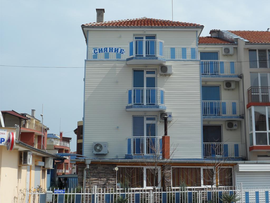 Sianie Guest House Ravda Ngoại thất bức ảnh