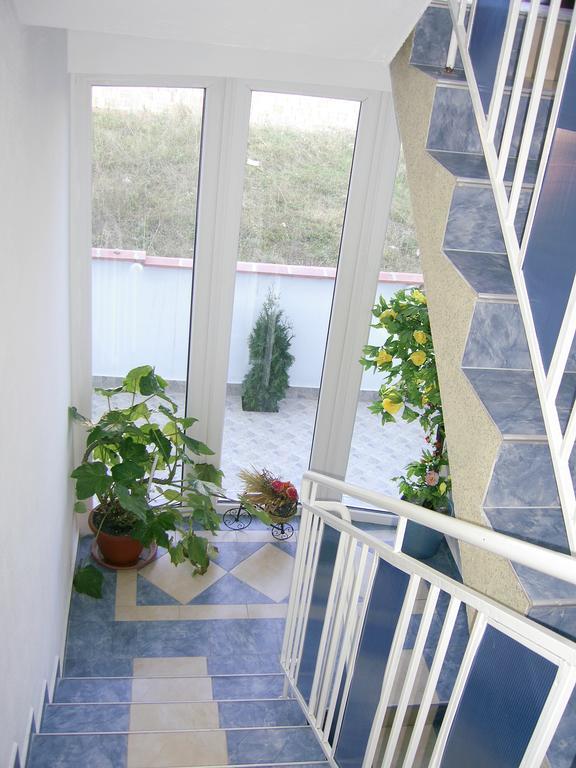 Sianie Guest House Ravda Ngoại thất bức ảnh