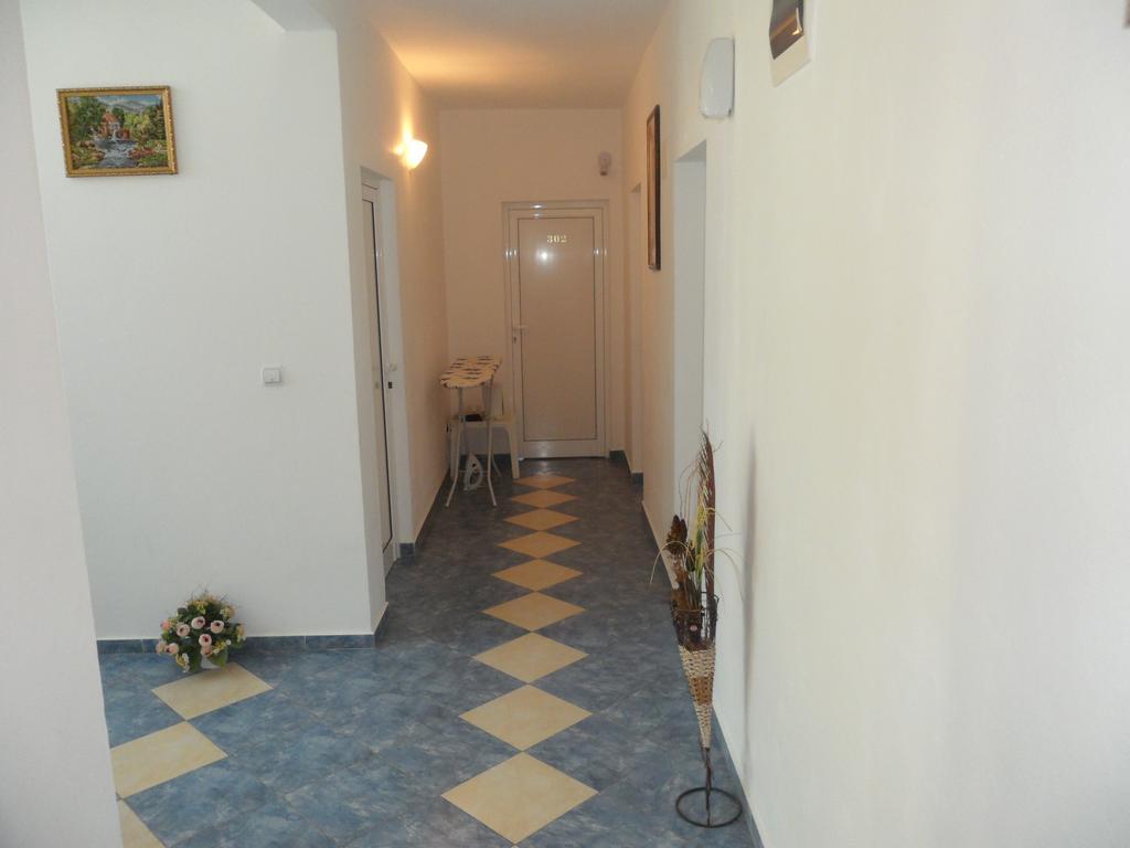 Sianie Guest House Ravda Ngoại thất bức ảnh