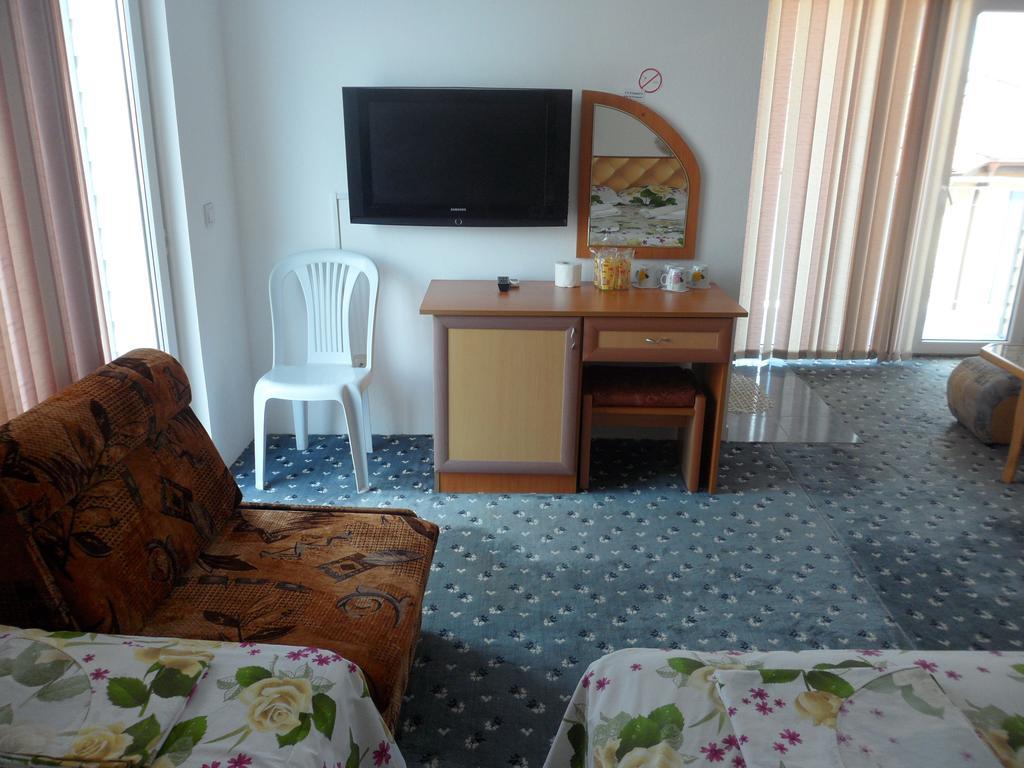 Sianie Guest House Ravda Ngoại thất bức ảnh