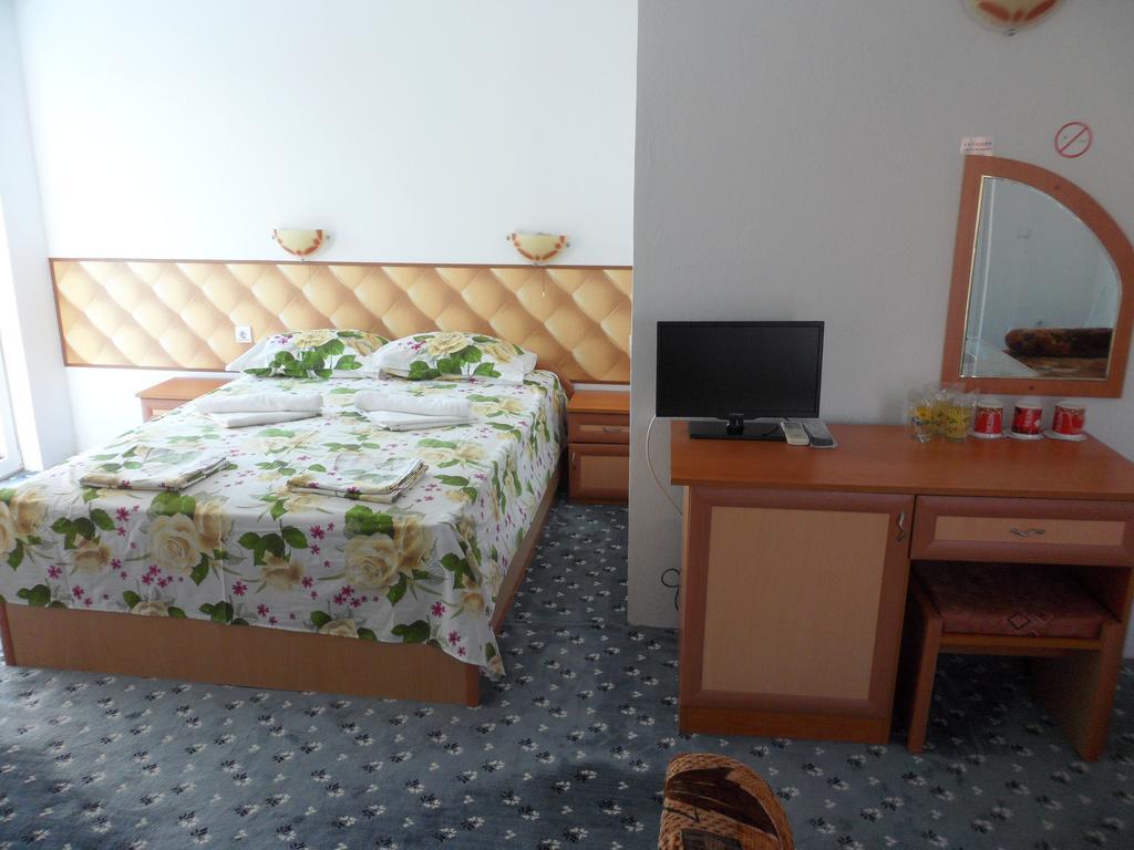 Sianie Guest House Ravda Ngoại thất bức ảnh