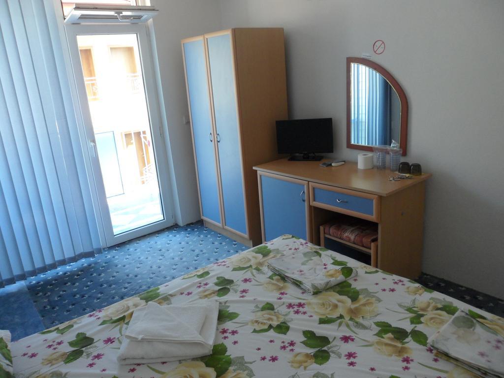 Sianie Guest House Ravda Ngoại thất bức ảnh