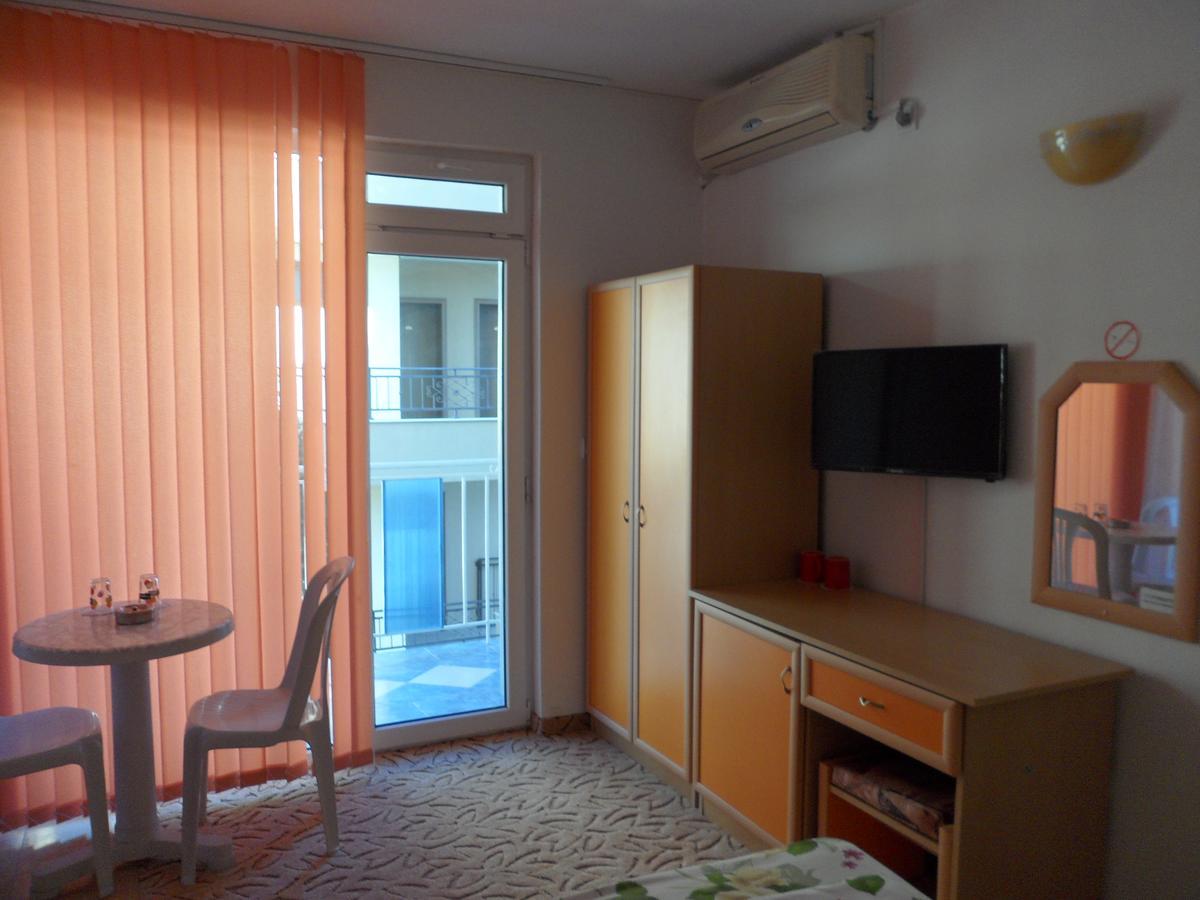 Sianie Guest House Ravda Ngoại thất bức ảnh