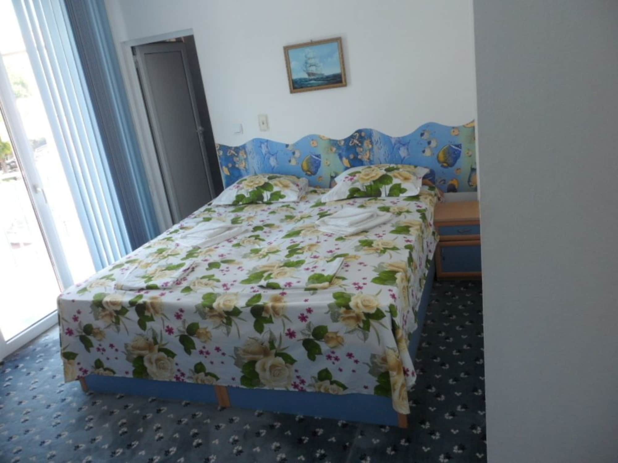 Sianie Guest House Ravda Ngoại thất bức ảnh