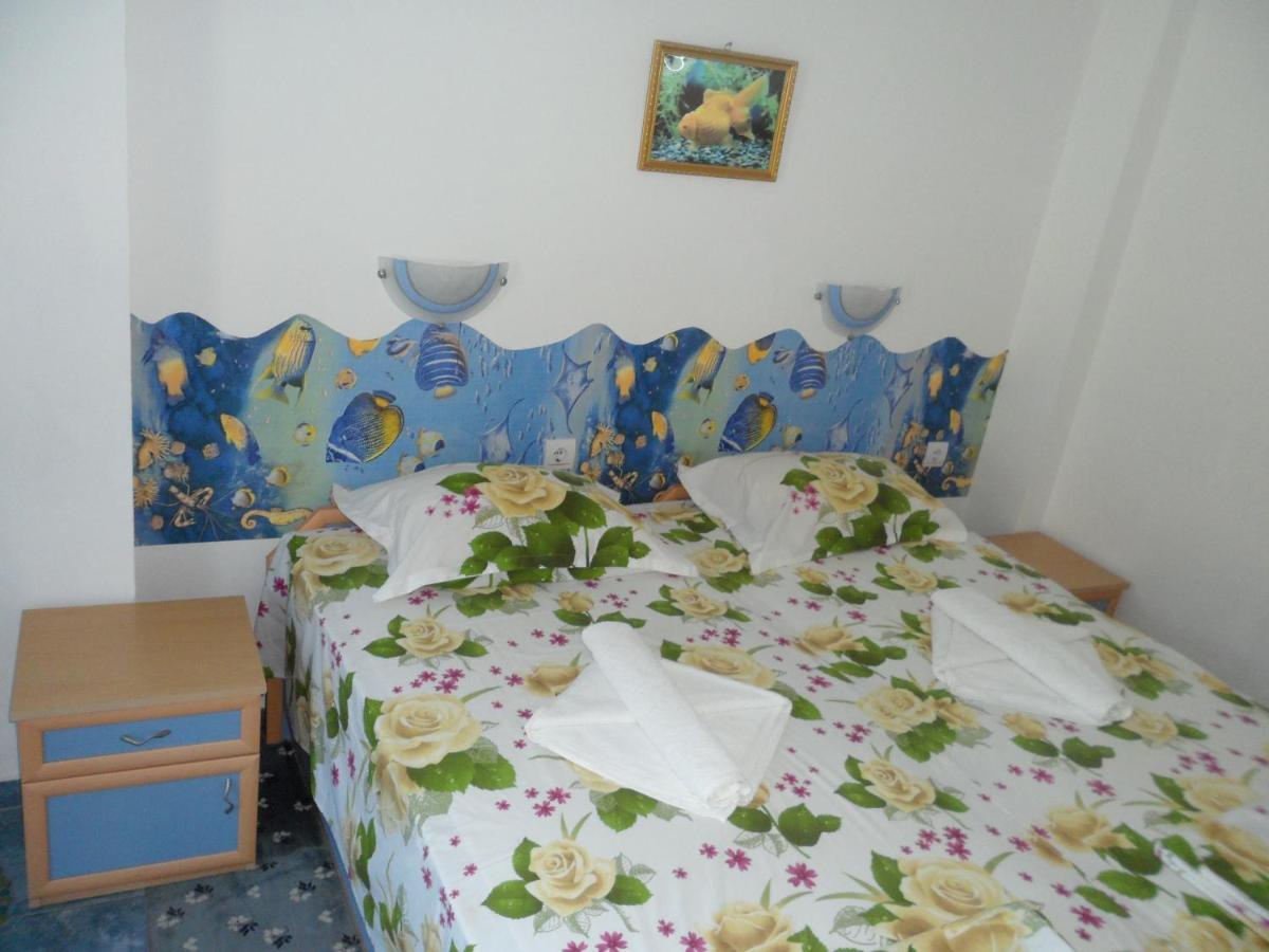 Sianie Guest House Ravda Phòng bức ảnh