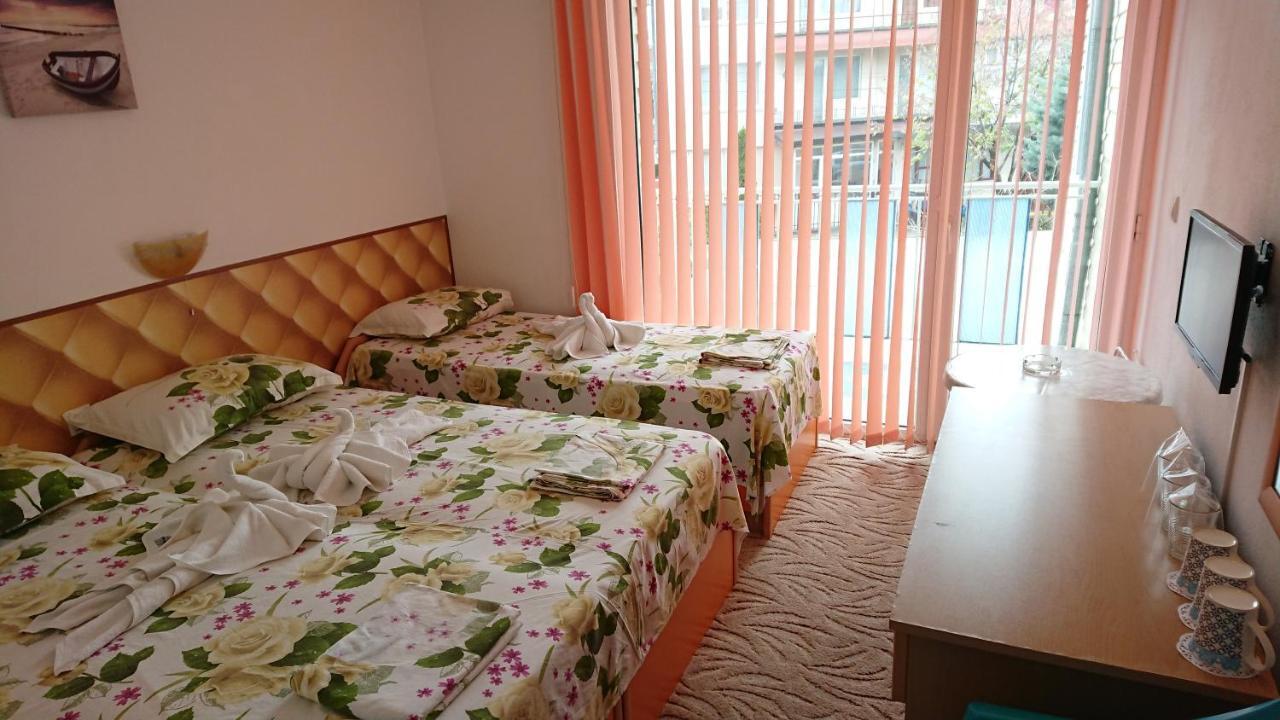 Sianie Guest House Ravda Ngoại thất bức ảnh